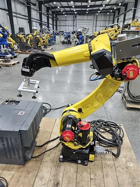 FANUC robot automation cell kit for machine tending evaluation